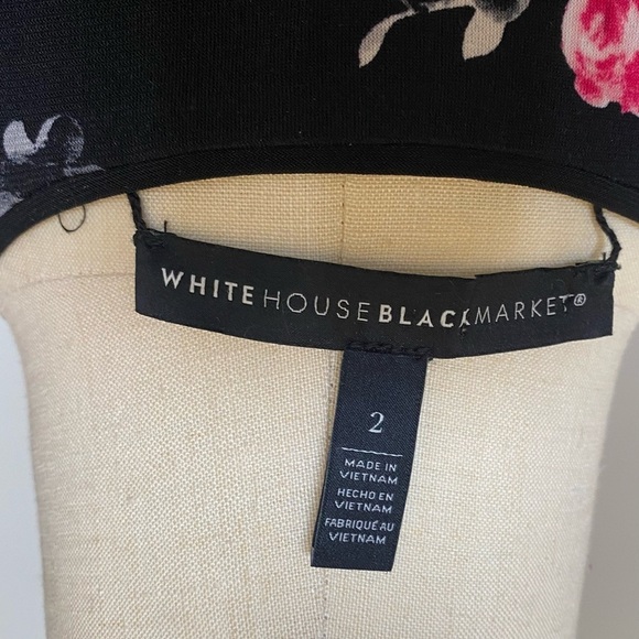 White House Black Market Reversable Floral/Geo Print Faux Wrap Dress Size 2 - Picture 8 of 8